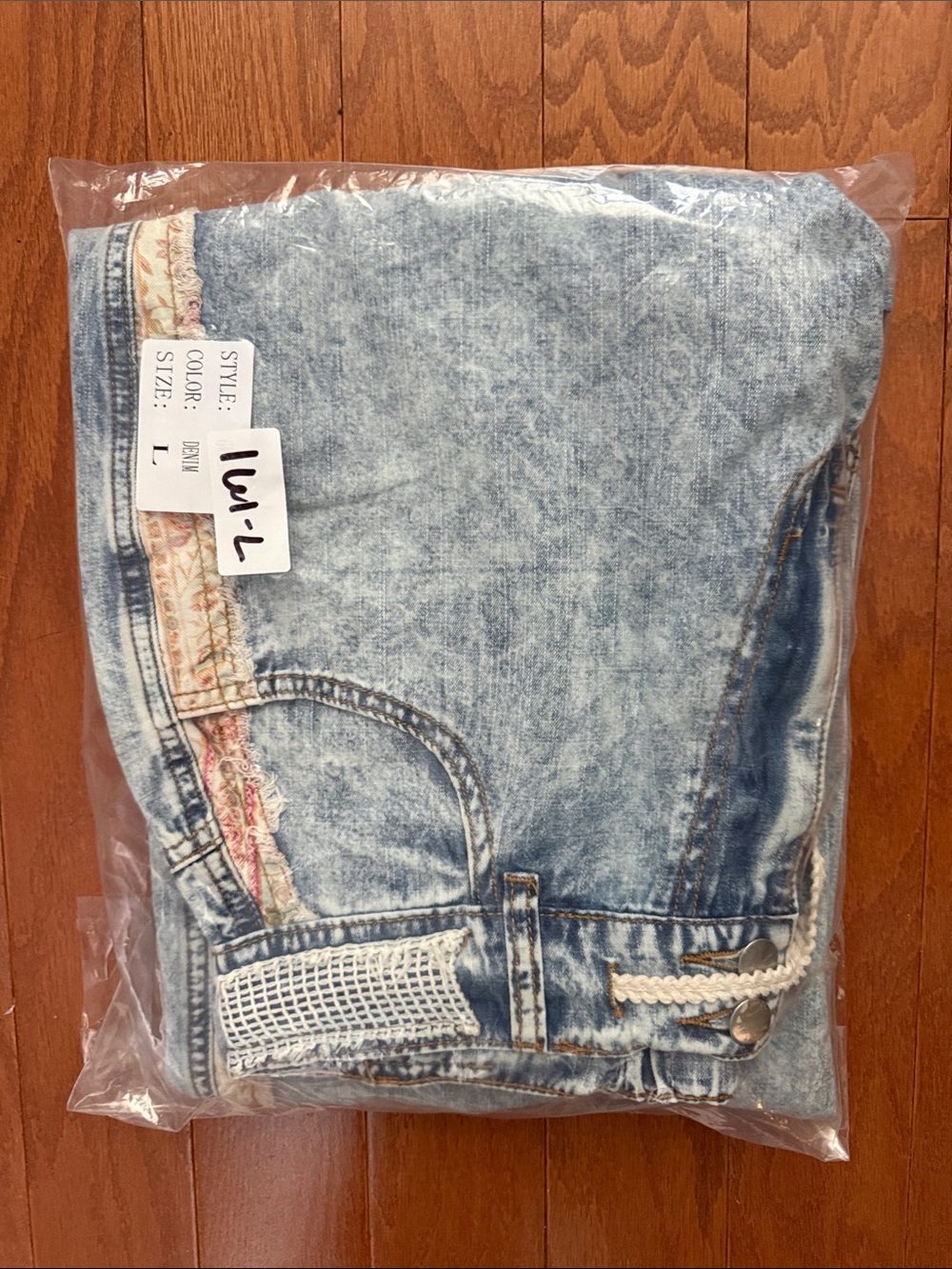 POL Light Blue Distressed Wide Leg Jeans with Cream Patch Details - Picture 5 of 5